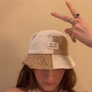 Urban Outfitters UO-76 Bucket Hat